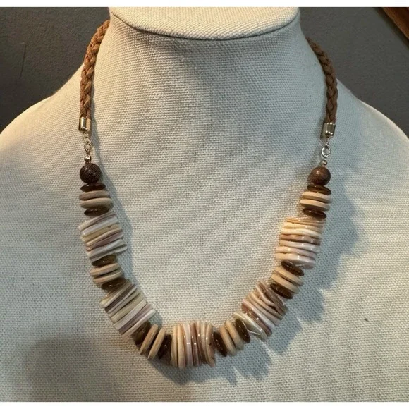 free people Boho Festival Shell Necklaces NWT Resort Travel - Picture 2 of 4